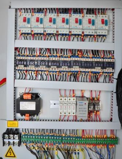 Четырёхсторонний станок V-HOLD VH MB626A Шестишпиндельный