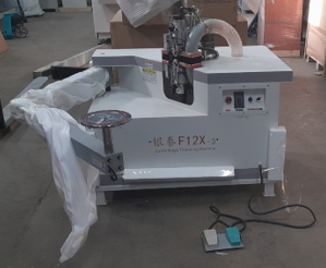 Cтанок F12X-3 для снятия свесов на криволинейных деталях