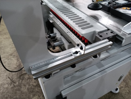 Сверлильно-присадочный станок HOLD HB 221 2 траверсы