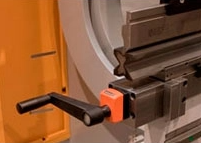 Гидравлический листогибочный пресс Ermaksan Power Bend Pro 3100-100 + ручное бомбирование