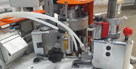 Кромкооблицовочный станок F12-3 для криволинейных деталей