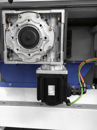 Форматно-раскроечный центр с ЧПУ DM-832PS