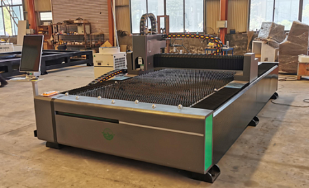 Станок лазерной резки металла HN-3015L-1500W