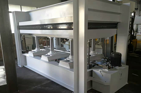 Горячий гидравлический пресс HP 48-120T 1 пролетный - 120 тонн - 3000 х 1300