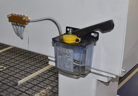 Фрезерно-гравировальный станок с ЧПУ 2140AH с сервогибридным двигателем