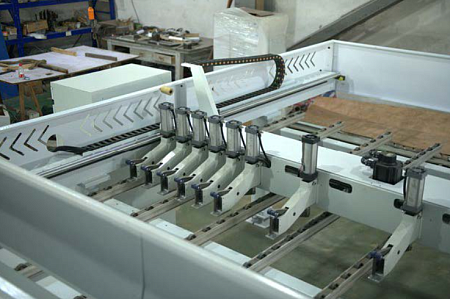 Форматно-раскроечный центр с ЧПУ DM-832PS