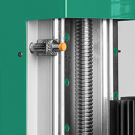 Фрезерно-гравировальный станок с ЧПУ TS 1325 L по дереву