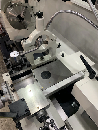 Токарно-винторезный станок GLY 16К25