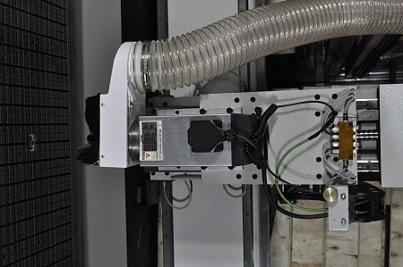 Фрезерно-гравировальный станок с ЧПУ-1616A с вакуумным столом