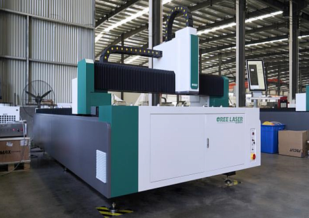 Станок лазерной резки металла FM3015A 1500W RAYCUS