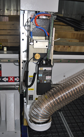 Фрезерно-гравировальный станок с ЧПУ 2140AH с сервогибридным двигателем