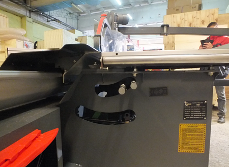 Форматно-раскроечный станок W6D - 3200мм с электроподъёмом пилы