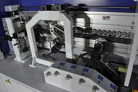 Кромкооблицовочный станок HH504JR с Прифуговкой и Раундом