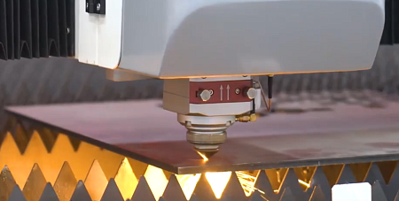 Лазерный станок для резки металла DXTECH-3000W-1530FL 