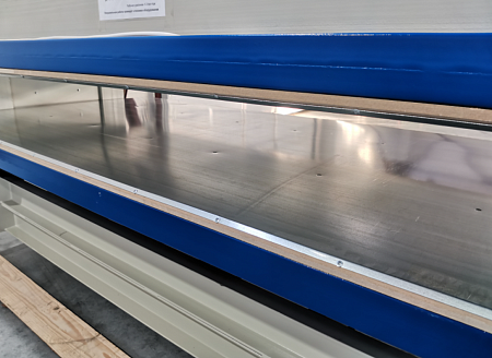 Горячий пневматический пресс Korst GPP-2010 для склеивания и облицовки заготовок