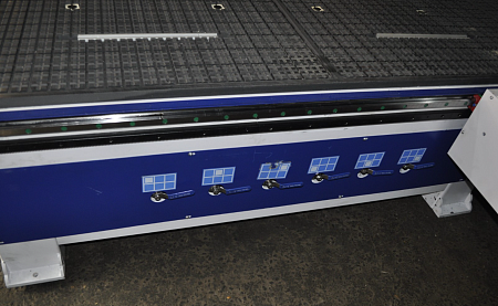 Фрезерно-гравировальный станок с ЧПУ 2130 ASDH Полуавтомат cервогибрид