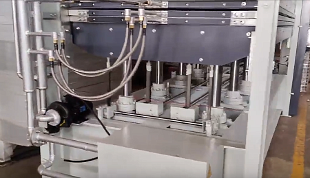 Горячий гидравлический пресс HP 48-120T 1 пролетный - 120 тонн - 3000 х 1300