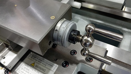 Токарно-винторезный станок GLY 16К25