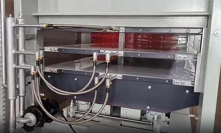 Горячий гидравлический пресс HP 48-120T 1 пролетный - 120 тонн - 3000 х 1300