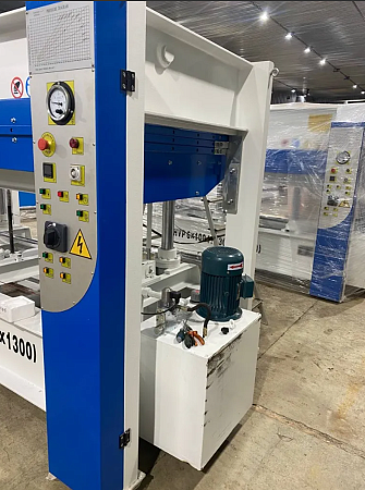 Гидравлический пресс горячего прессования ITALMAC GHVP 8x120 Трехпролетный