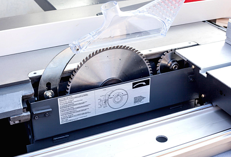 Форматно-раскроечный станок UA3200S с наклоном пилы