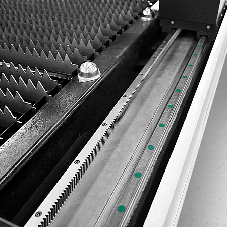 Лазерный станок по металлу TS-1530 L 3000w