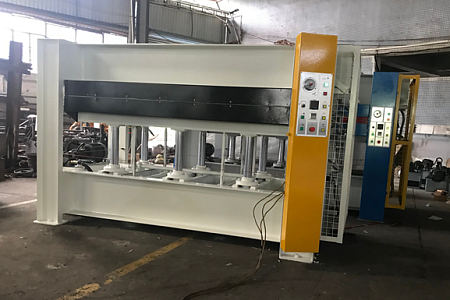 Горячий гидравлический пресс HP 48-120T 1 пролетный - 120 тонн - 3000 х 1300