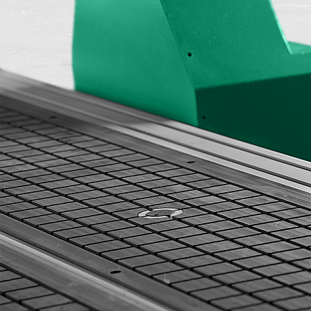 Фрезерно-гравировальный станок с ЧПУ TS 1325 L по дереву