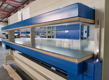 Пресс Пневматический Горячий Korst GPP-3015 для склеивания и облицовки заготовок