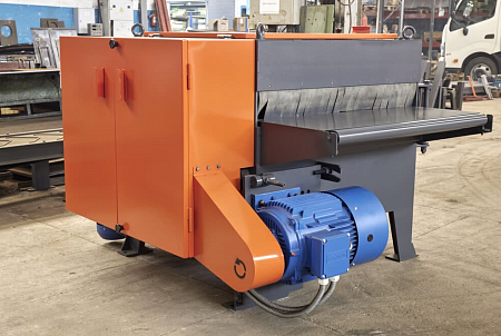 Многопильный кромкообрезной станок Триумф М1000