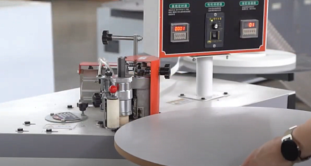 Кромкооблицовочный станок F12-3 для криволинейных деталей